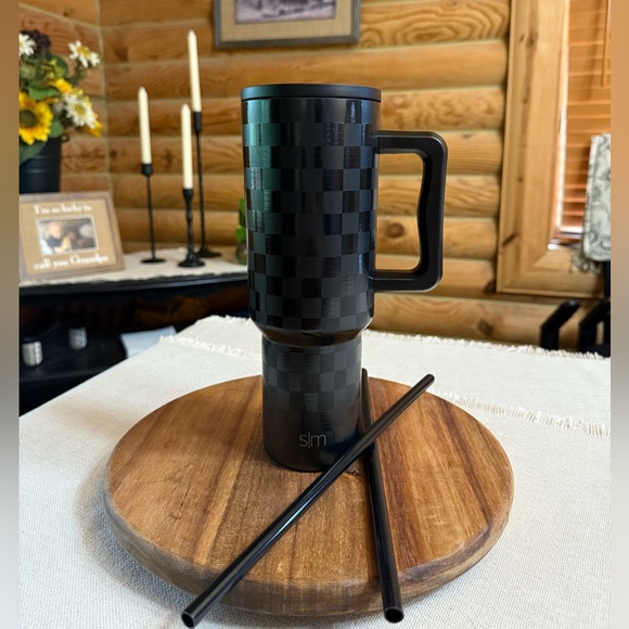 BLACK CHECKMATE Simple Modern 40oz Tumbler - Picture 1 of 6